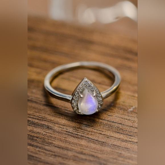 100% Authentic Moonstone Teardrop 925 Sterling Silver Halo Ring - Picture 2 of 10